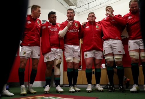 Captain Peter O'Mahony speaks in the team huddle before the game first Test.