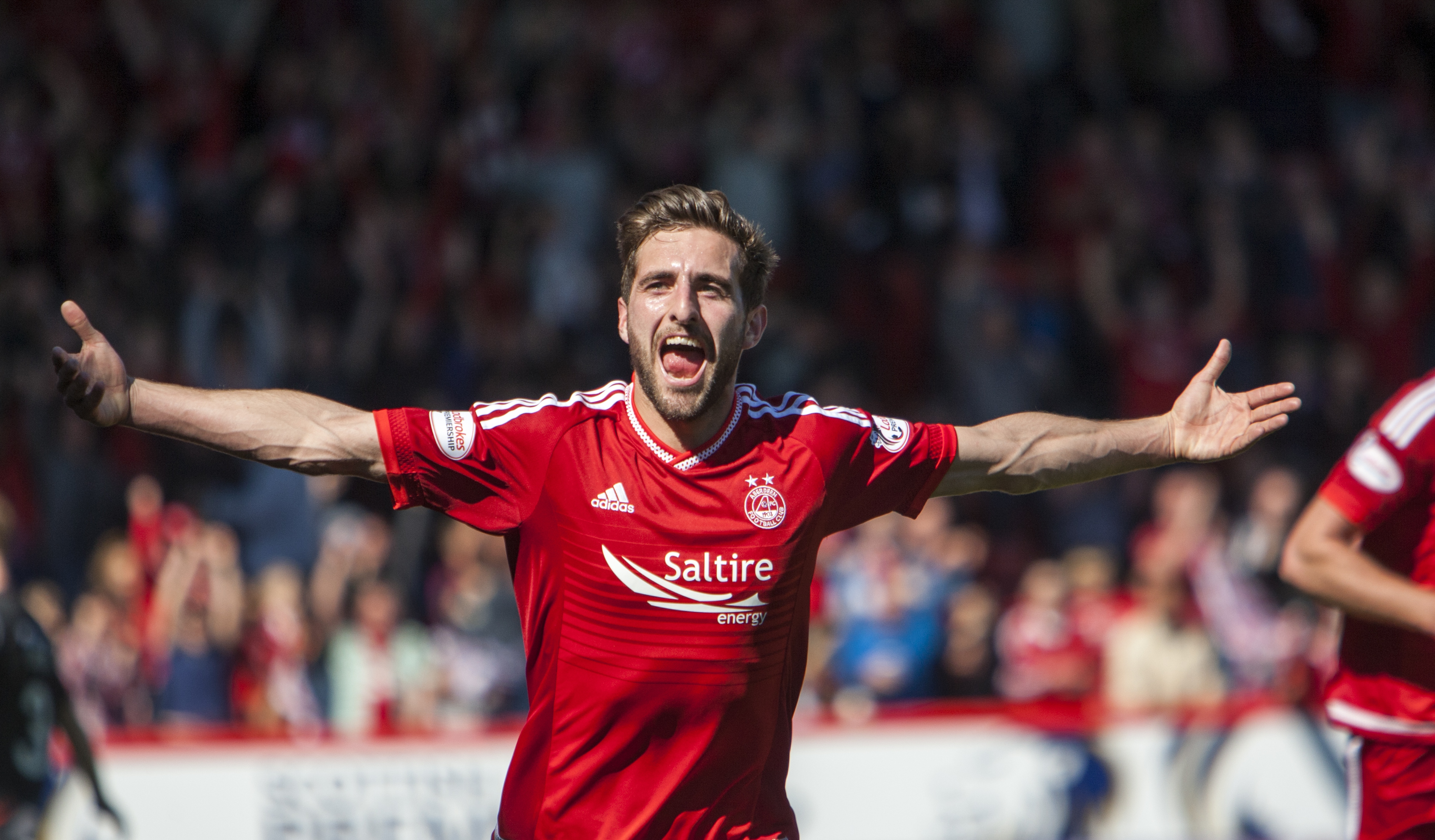 Shinnie inspires Dons victory Shinnie inspires Dons victory