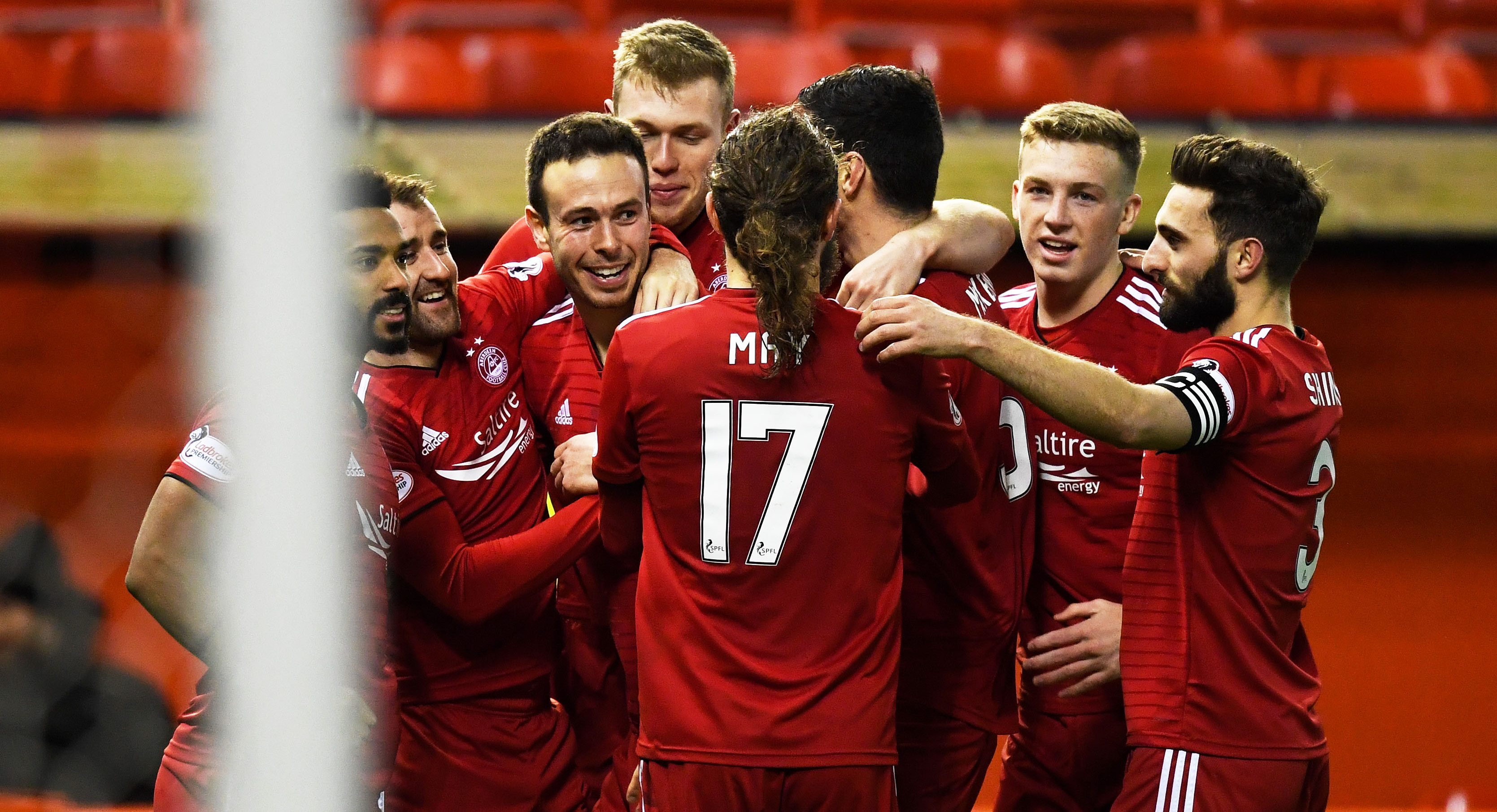 Aberdeen 5-1 Dundee | Five star performance extends winning run Aberdeen 5-1 Dundee | Five star performance extends winning run