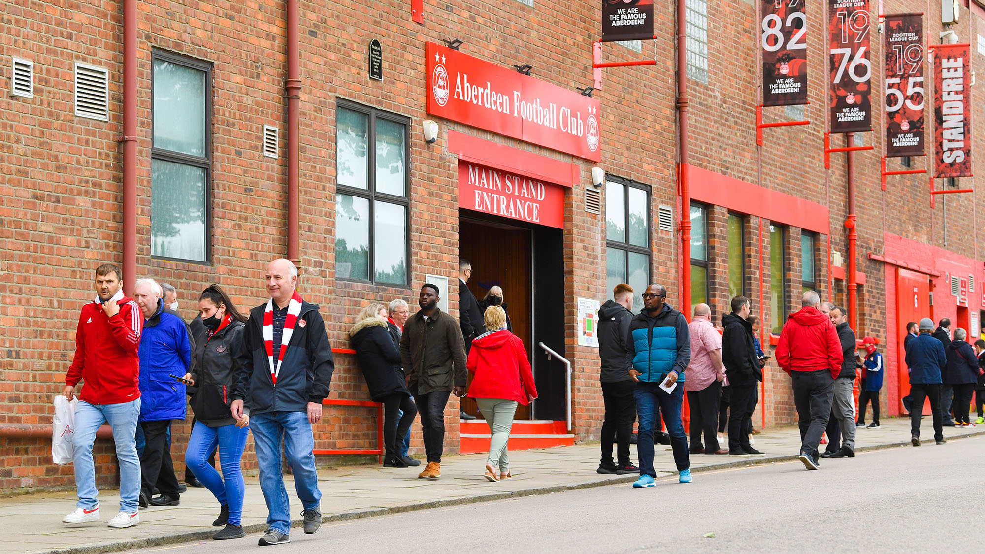 aberdeen fc club expects forthcoming home crowds to remain under 10 000 threshold with supporters not subject to the proof of vaccine scheme aberdeen fc club expects forthcoming home crowds to remain under 10 000 threshold with supporters not subject to the proof of vaccine scheme