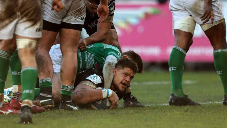 Montpellier thrash Newcastle to remain in contention Montpellier thrash Newcastle to remain in contention