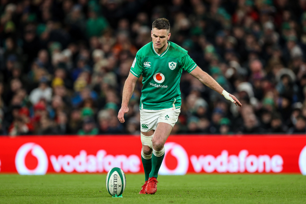 Ireland’s Jonathan Sexton kicks a penalty 1/2/2020 Ireland’s Jonathan Sexton kicks a penalty 1/2/2020