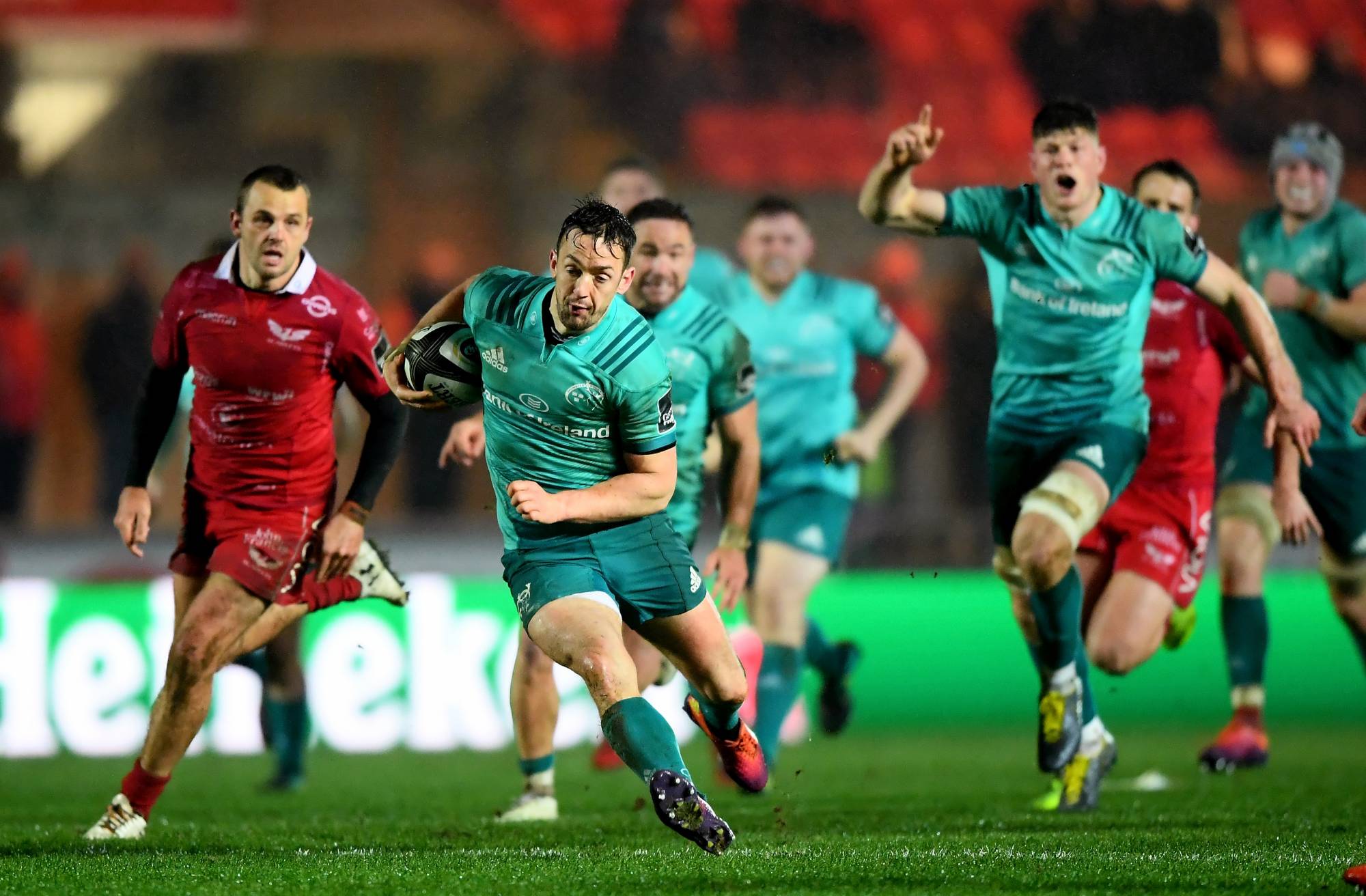 Munster Slip From Summit Following Llanelli Loss Munster Slip From Summit Following Llanelli Loss