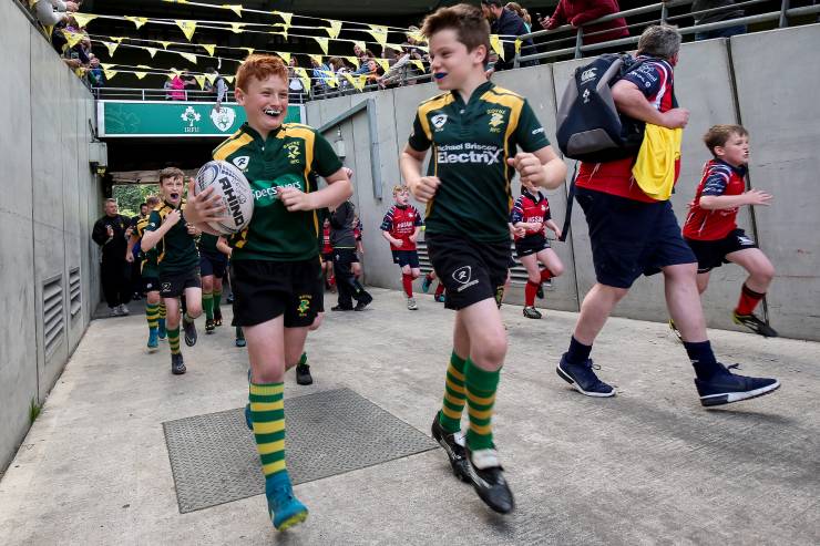 Aviva Mini Rugby National Festival, Aviva Stadium, Dublin 19/5/2018 Boyne RFC enters Aviva Stadium For more information on the Aviva Mini Rugby Festivals or to see how your club can get involved go to www.aviva.ie/minirugby or follow #AvivaMinis Mandatory Credit ©INPHO/Laszlo Geczo Aviva Mini Rugby National Festival, Aviva Stadium, Dublin 19/5/2018 Boyne RFC enters Aviva Stadium For more information on the Aviva Mini Rugby Festivals or to see how your club can get involved go to www.aviva.ie/minirugby or follow #AvivaMinis Mandatory Credit ©INPHO/Laszlo Geczo