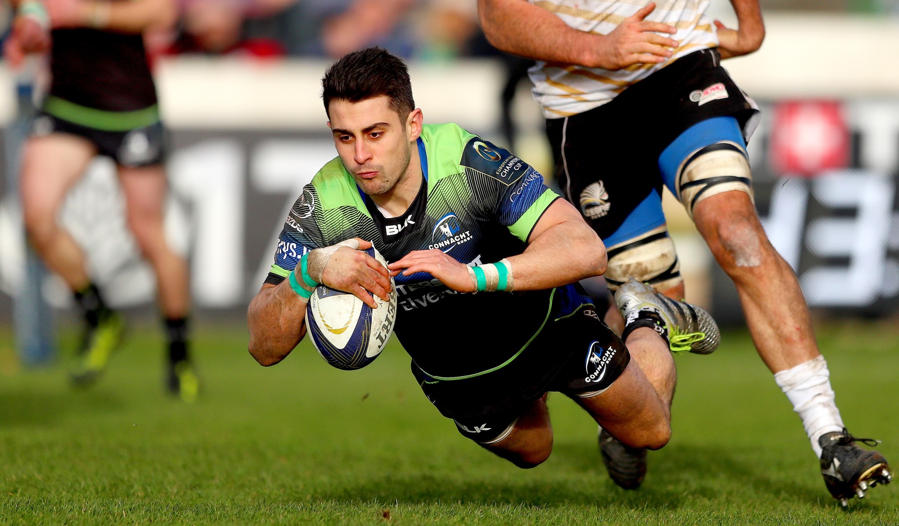 LionsWatch: Wide men working their magic in Europe LionsWatch: Wide men working their magic in Europe