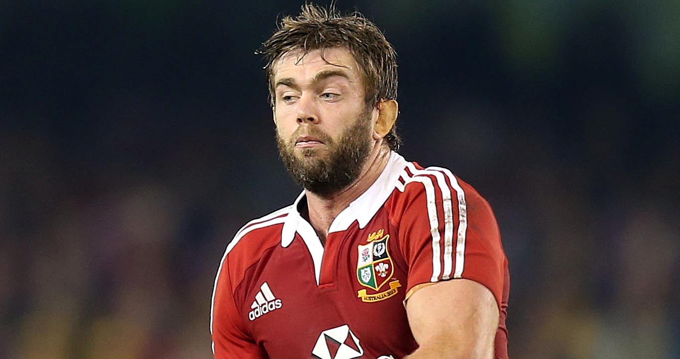 Spirit of the 2013 Lions tour is driving on Parling Spirit of the 2013 Lions tour is driving on Parling