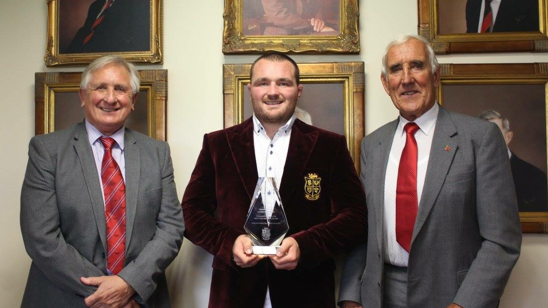 Owens honoured by home club for achievements on Tour Owens honoured by home club for achievements on Tour