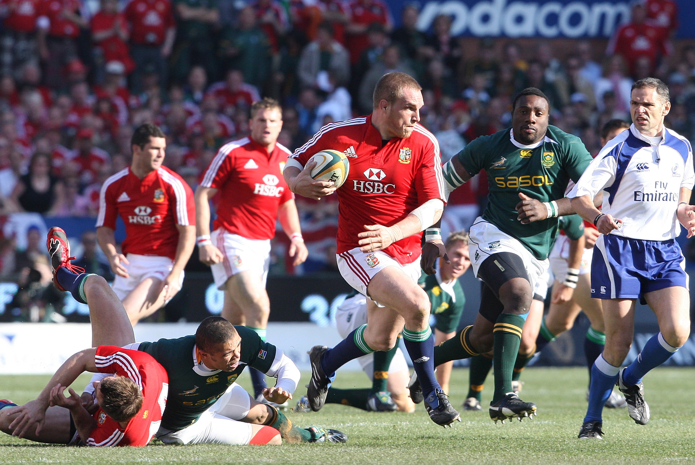 Wales great Gethin Jenkins announces retirement from rugby Wales great Gethin Jenkins announces retirement from rugby