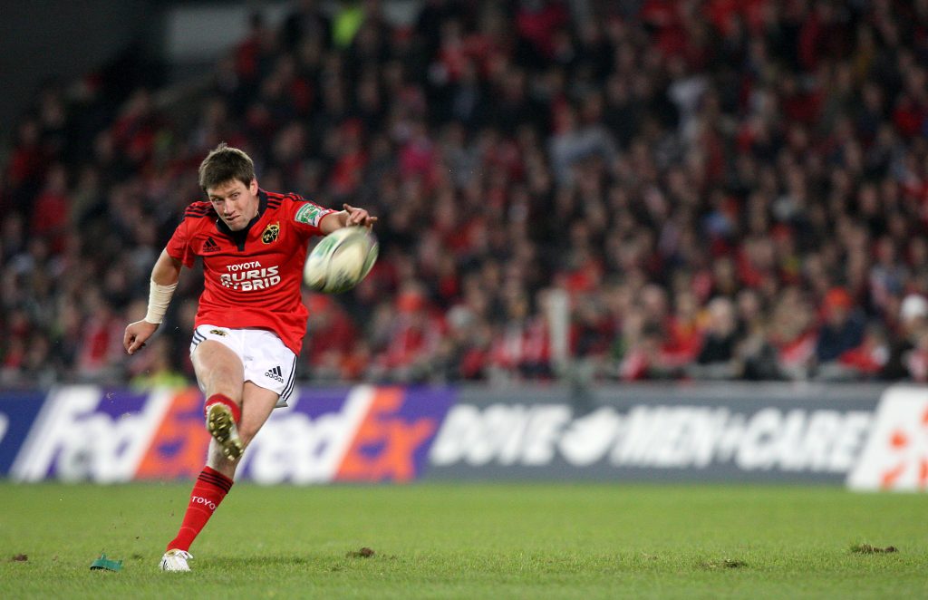 As he did with huge success for so many years, Ronan O'Gara kicks a penalty.