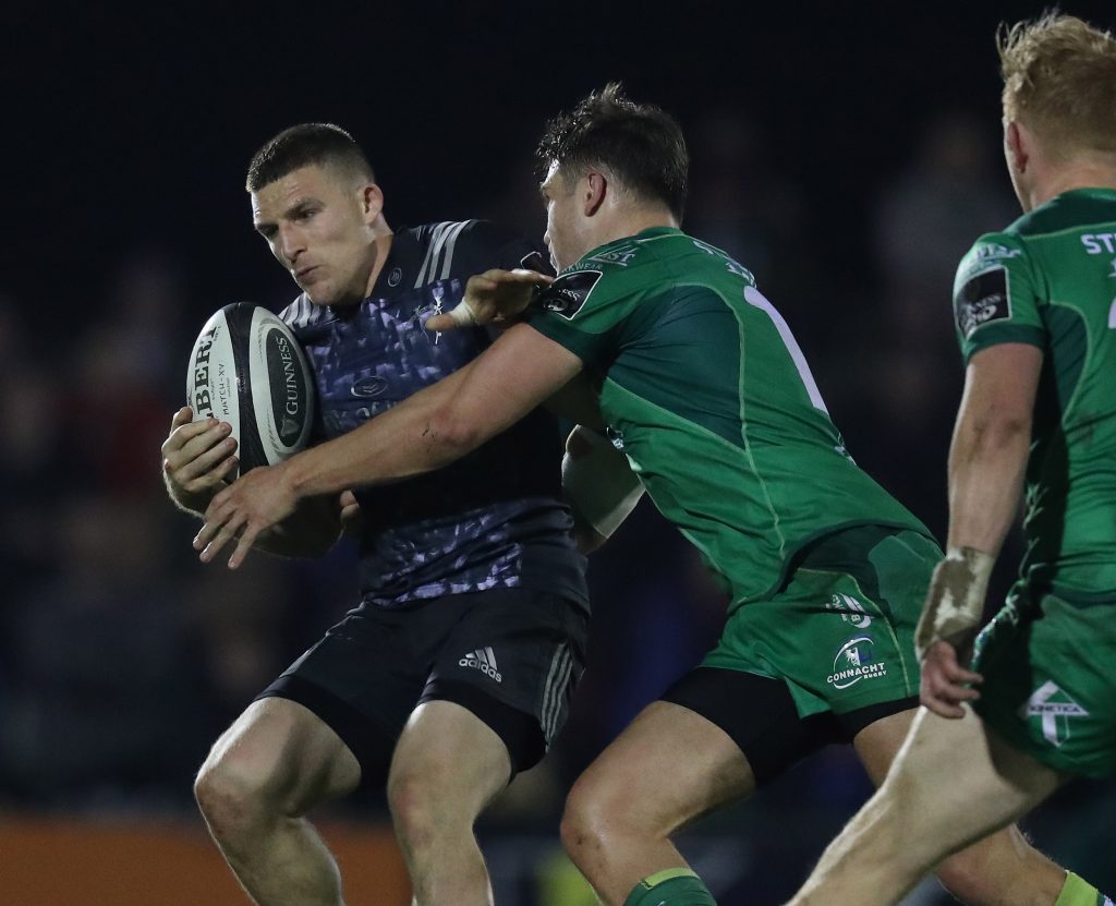 GuinnessPRO14 rugby The Sportsground Galway 27/10/2017 Connacht vs Munster Munster’s Andrew Conway is tackled by Connacht’s Thomas Farrell.