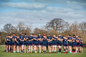 Munster team huddle.