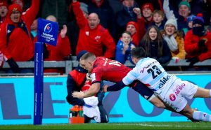 Andrew Conway scores a late try for Munster.
