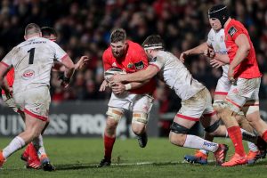 Darren O’Shea is tackled by Iain Henderson.