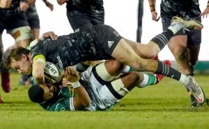 Mike Haley is tackled by Nicola Quaglio.