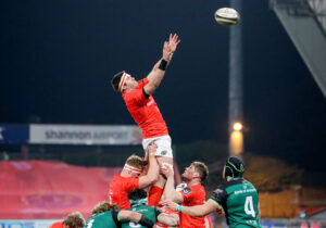 Billy Holland wins a lineout.
