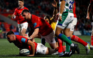 Jack O’Sullivan scores a try at the back of a maul.