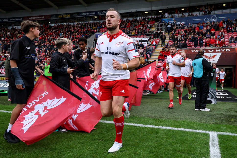 JJ Hanrahan runs out at Parc y Scarlets.