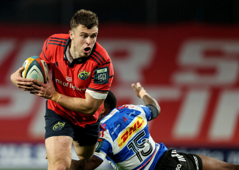 Munster Rugby | Tom Farrell is tackled by Warrick Gelant 29/11/2025