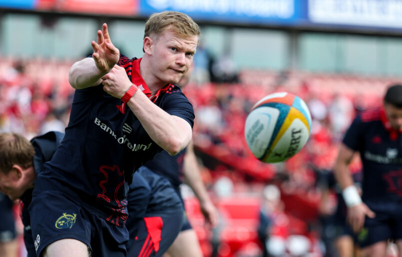 Ethan Coughlan has signed a new contract with Munster Rugby.