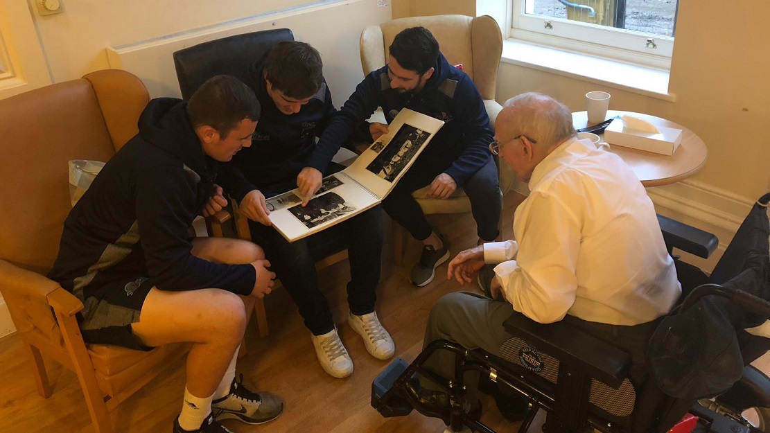 preview image for Sharks stars meet 94-year-old Manchester war hero
