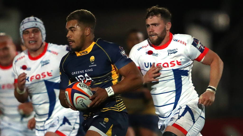Ollie Lawrence commits long-term future to Worcester Warriors