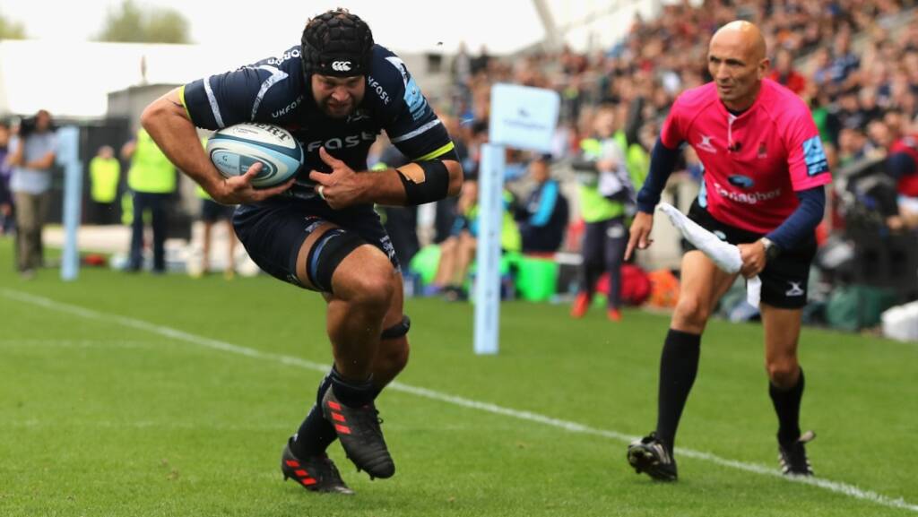 Beaumont signs Sharks extension