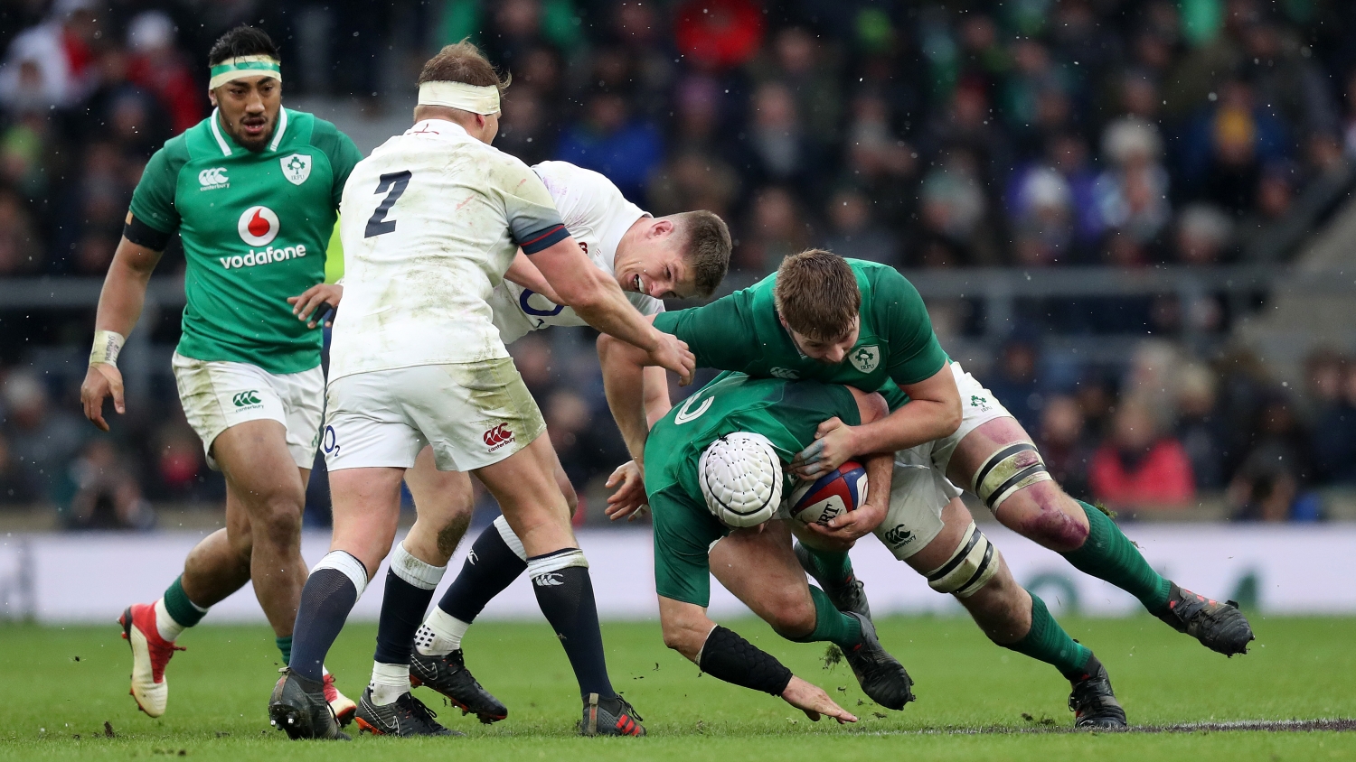Rory Best supported by Iain Henderson tackled by Owen Farrell and Dylan Hartley 17/3/2018 Rory Best supported by Iain Henderson tackled by Owen Farrell and Dylan Hartley 17/3/2018