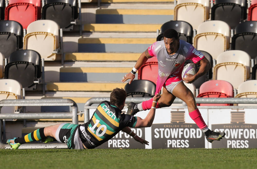 Welsh Rugby Union | Wales & Regions | Hewitt suffers cruel injury blow