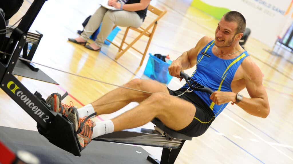 Does a high VO2max help with rowing indoor and on water? World Rowing